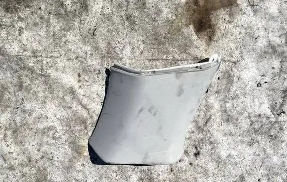 Toyota Avensis T250 (D) pillar trim (bottom) 6258205010 62582-05010
