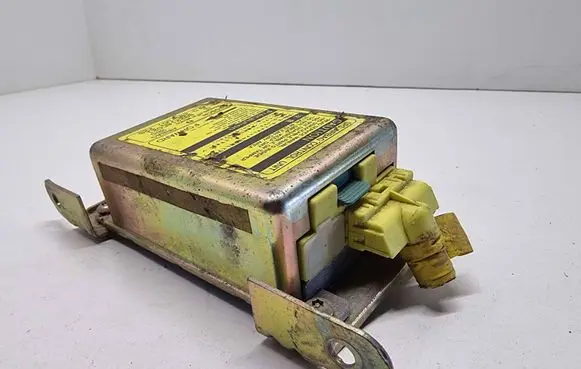 Subaru Legacy Airbag control unit/module 98221AC021 0285001225