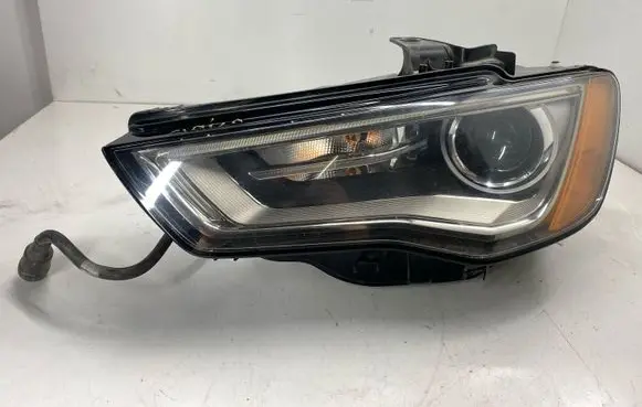 Audi A3 S3 8V Headlight/headlamp 8V0941005B 01074025AE