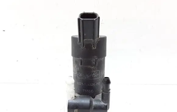 Volvo XC70 Windscreen/windshield washer pump 1S7117K624FE