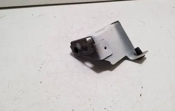 Audi TT TTS RS Mk3 8S Fender mounting bracket 8S0821431A