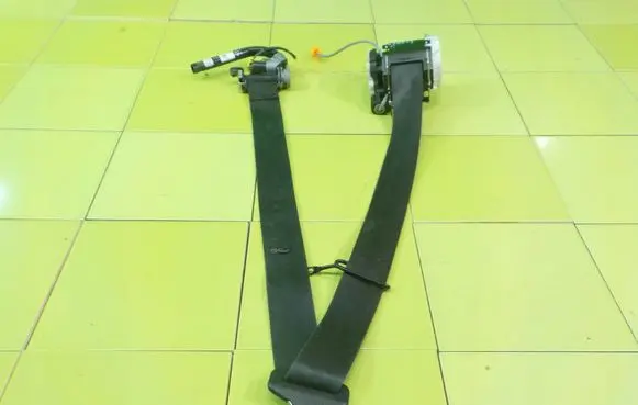 Ford B-MAX Front seatbelt AV11R61294AC 18AB12