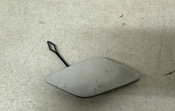 Mercedes-Benz E W212 Front tow hook cap/cover A2128850126
