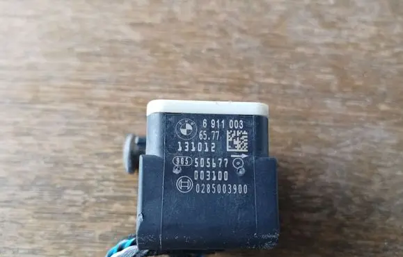 BMW X5 E70 Airbag deployment crash/impact sensor 6911003 6577131012 505677
