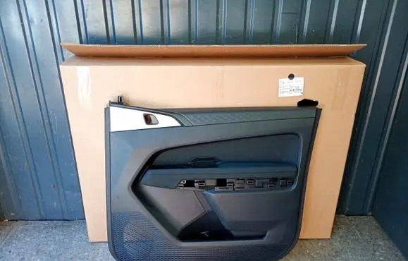 Volkswagen Amarok II Front door card panel trim n1xb-p23942-aa