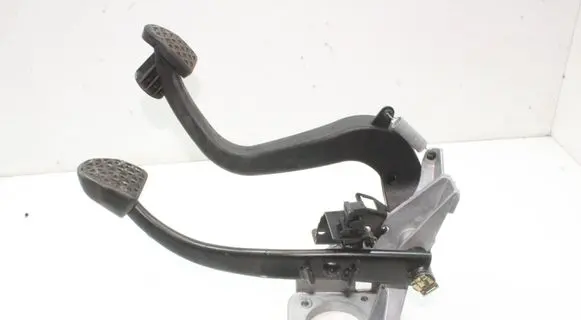 BMW Z4 E85 E86 Pedal assembly 6757925 2229128
