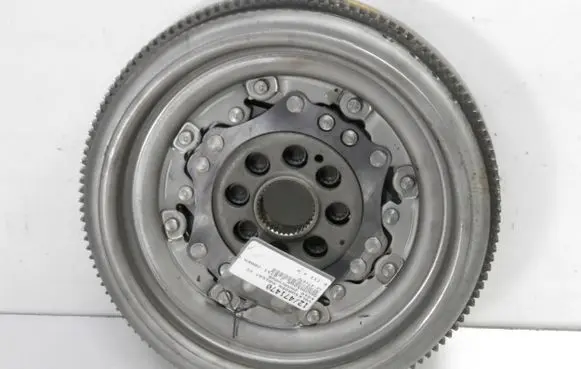 Volkswagen PASSAT CC Dual mass flywheel 06J105266AE