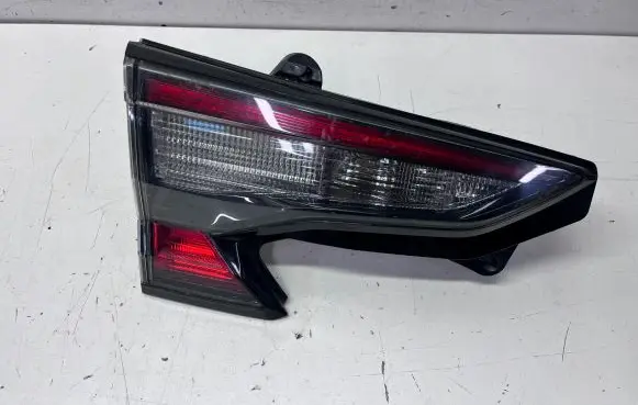 Subaru Outback (BT) Tailgate rear/tail lights 84251AN05B