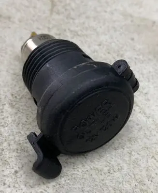 Nissan Pathfinder R51 12 V Socket (front) 