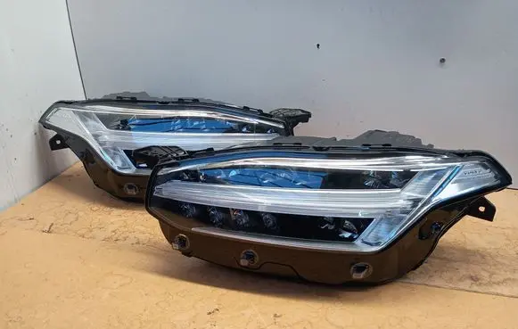 Volvo XC90 Headlights/headlamps set 32228296