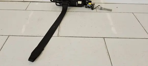 Volvo C30 Front seatbelt 6162494R0B 1011110064 34179944