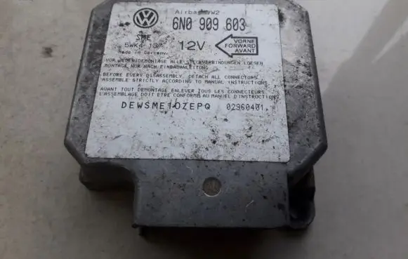 Seat Toledo I (1L) Airbag control unit/module 6N0909603 5WK4137