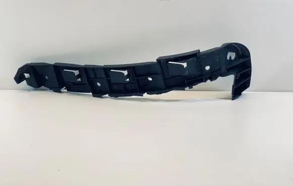 Seat Toledo III (5P) Bumper support mounting bracket corner 5P5807394