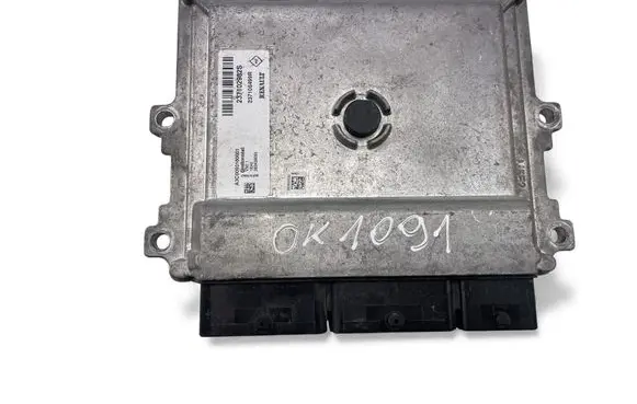 Renault Clio IV Engine control unit/module ECU 237102982S 237105499R