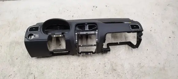 Volkswagen Polo V 6R Dashboard 6r1857002