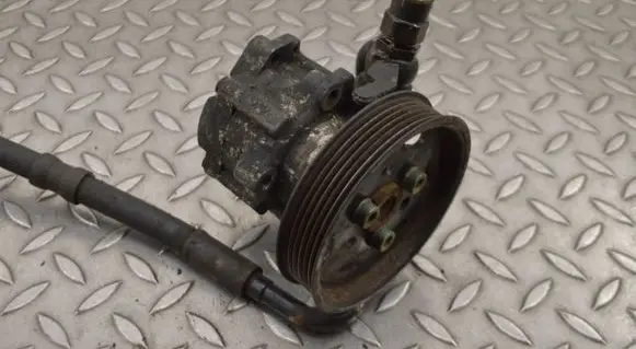 Audi TT Mk1 Power steering pump 8N0145154A