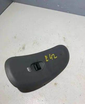 Chrysler Grand Voyager IV Electric window control switch 746754674E 30505L 0SB711D5AC
