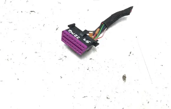 Volkswagen ID. Buzz EUR ISO radio connector 3A0972695A