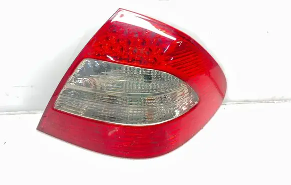 Mercedes-Benz E W211 Rear/tail lights A2118202664