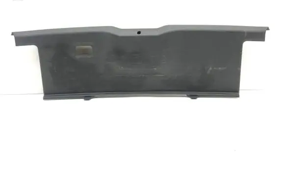 Trunk/boot sill cover protection