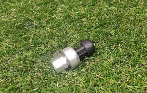 Air conditioning (A/C) pressure sensor
