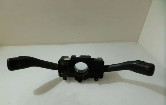 Volkswagen Golf IV Indicator stalk 8L0953513