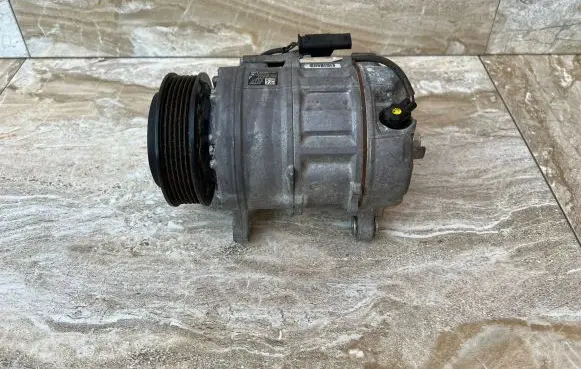 BMW X5 G05 Air conditioning (A/C) compressor (pump) 6995918