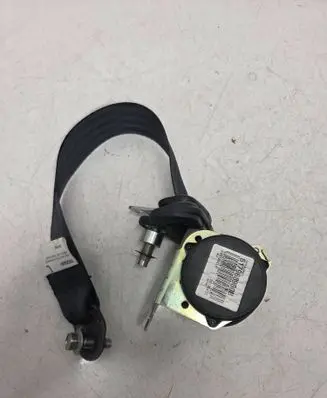 Nissan Juke I F15 Rear seatbelt 617968900B 20170412 060X090LH