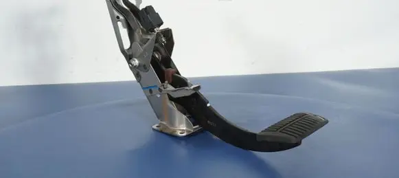 Subaru Tribeca Accelerator throttle pedal