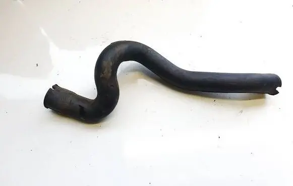 Volkswagen PASSAT B6 Engine coolant pipe/hose 3C1816311