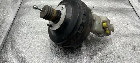 Opel Insignia A Brake booster 13228187
