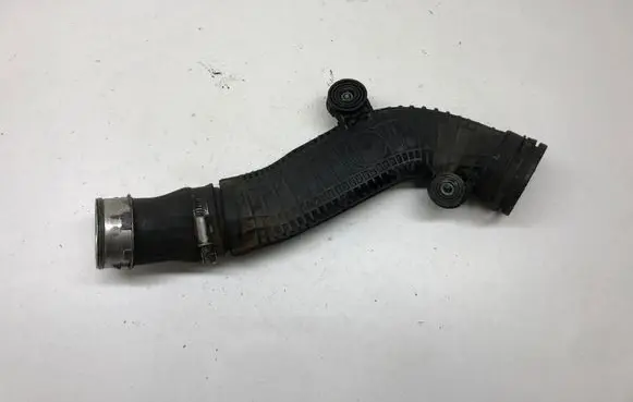 Volkswagen PASSAT B6 Intercooler hose/pipe 1K0145840R