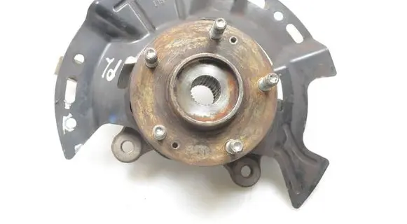 Hyundai i30 Front wheel hub G4CA0