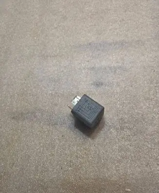 Audi A8 S8 D2 4D Other relay 899309000 12V40A30A