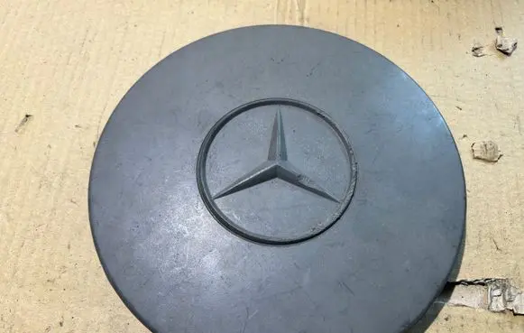 Mercedes-Benz Vito Viano W638 Original wheel cap 6384010325