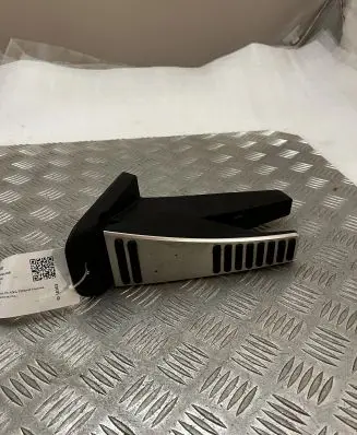 Volvo XC90 Accelerator throttle pedal 32269125