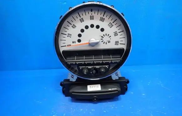 Mini Cooper Countryman R60 Radio/CD/DVD/GPS head unit 3457568 VD1039E6251648