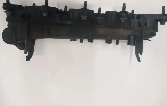 Ford Mondeo Mk III Intake manifold 2s709424