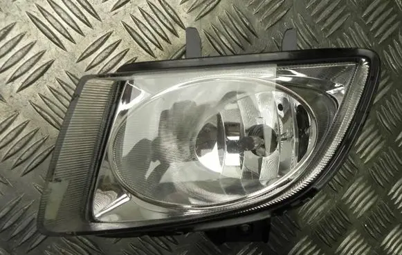 Hyundai i30 Front fog light 17128701