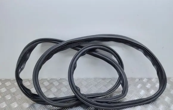 Audi RS7 C7 Trunk rubber seal (body) 4G8827705B