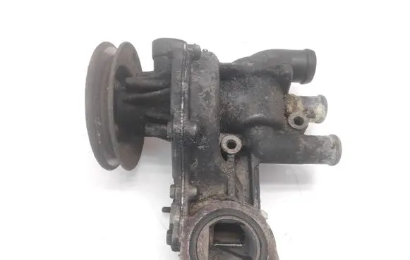 Volkswagen Golf II Water pump 055121121F 055121121
