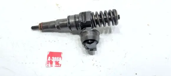 Volkswagen PASSAT B6 Fuel injector 038130073BQ