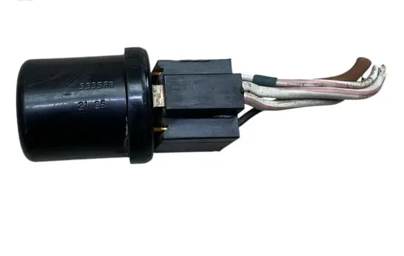Jaguar Sovereign Hazard warning light relay 33358B