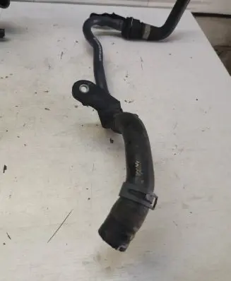 Audi A4 S4 B9 Engine coolant pipe/hose 8W0145670E