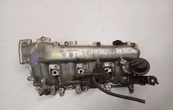 Opel Astra J Intake manifold 700997160 8973858235 1104620965