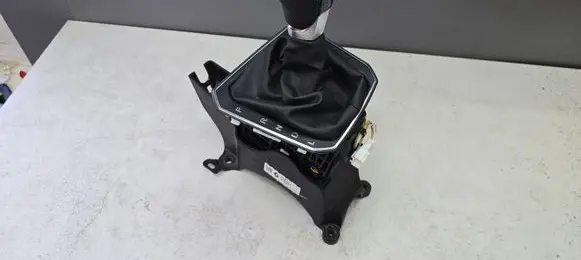 Dacia Sandero III Gear selector 111193770 070921 349016PB3B