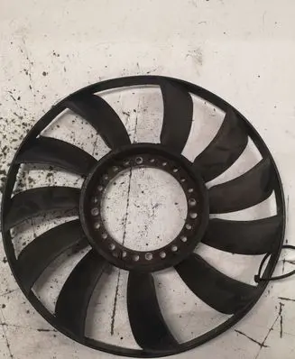 Volkswagen PASSAT B5.5 Fan impeller 058121301B
