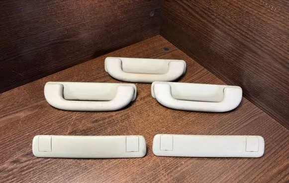 Mercedes-Benz Vito Viano W639 Front interior roof grab handle A6398150236 6398150236