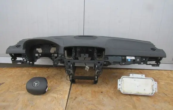 Mercedes-Benz ML W166 Airbag set with panel 1390461