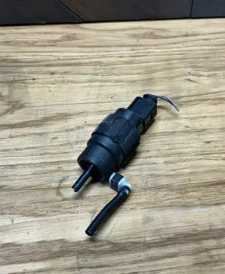 Audi A5 8T 8F Windscreen/windshield washer pump 8K5955647